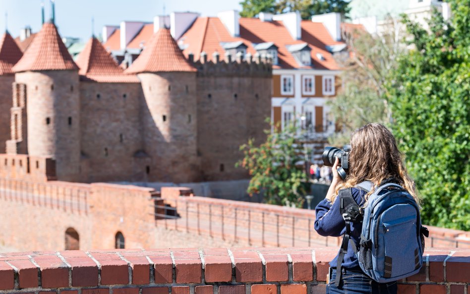 Warszawa zajęła 3. miejsce wśród krajowych kierunków na jesienny city break w 2025 r.