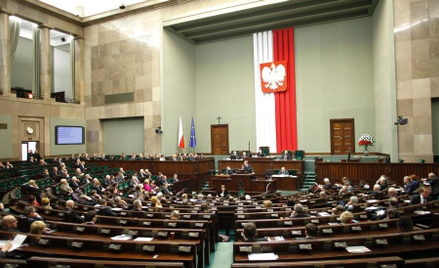 Niższa kwota wolna dla bogatych. Nie dotyczy posłów