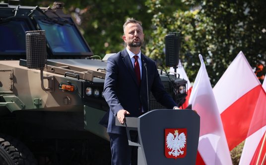 Wicepremier, minister obrony narodowej Władysław Kosiniak-Kamysz przemawia przed defiladą wojskową n