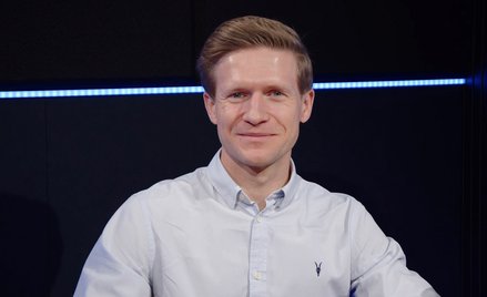Gościem Przemysława Tychmanowicza w Parkiet TV był Adam Dubiel, szef działu technologii w XTB. Fot. 