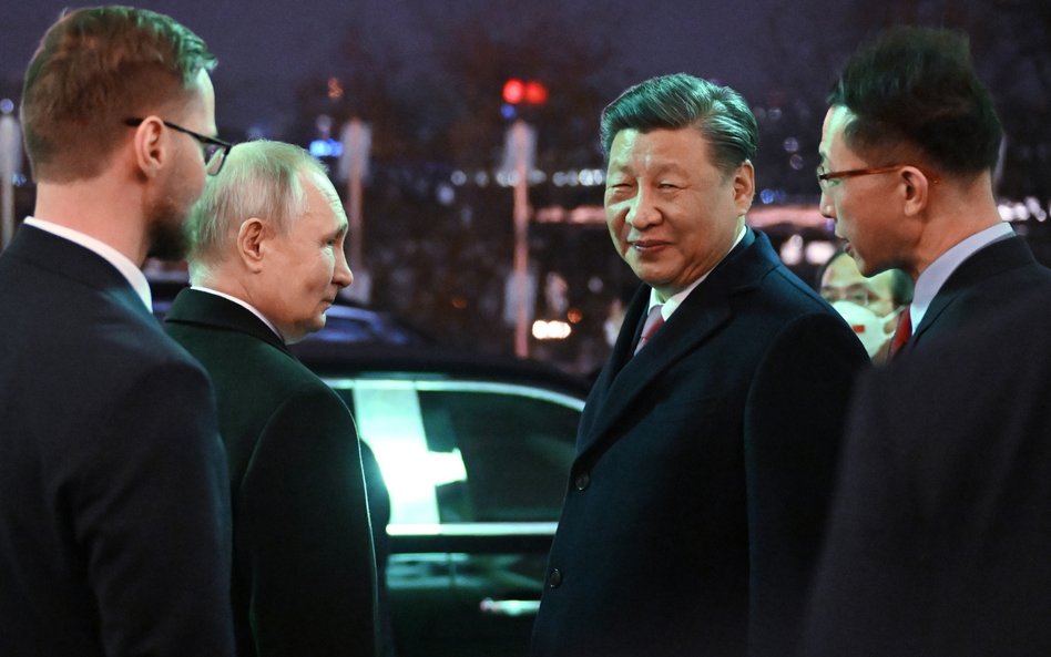 Władimir Putin i Xi Jinping po spotkaniu na Kremlu, 21 marca