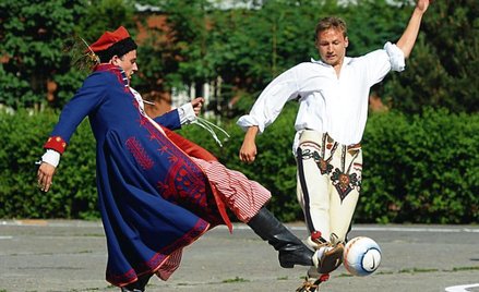 „Krakowiacy i górale 2011” – co powiedziałby na to Wojciech Bogusławski? Niezależnie od tego mecz za