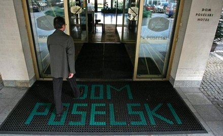 Wizyta w Hotelu Poselskim przypomina powrót do przeszłości.