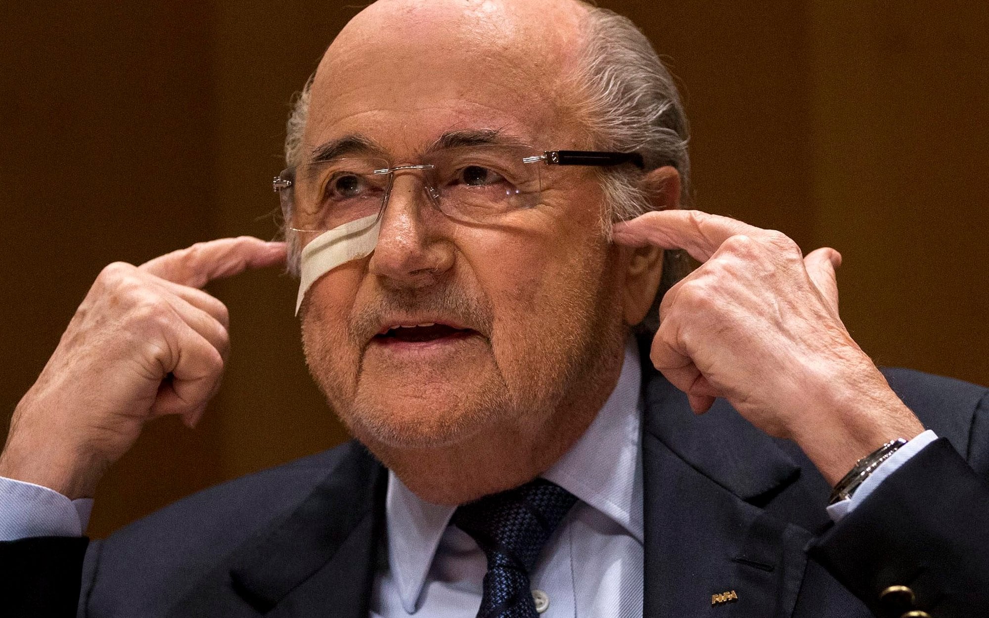 „Zachowuje się jak dyktator”. Jak Sepp Blatter wspiął się na Himalaje hipokryzji