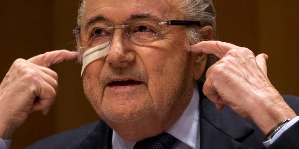 „Zachowuje się jak dyktator”. Jak Sepp Blatter wspiął się na Himalaje hipokryzji