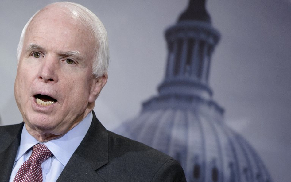 John McCain komentuje zmiany w polskich sądach