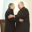 12 listopada 1989 r. w Krzyżowej polski premier Tadeusz Mazowiecki i kanclerz Republiki Federalnej N
