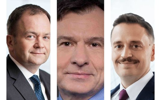 Grzegorz Zawada  (pierwszy z lewej), Radosław Olszewski (w środku) i  Omar Arnaout