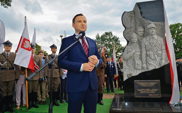Prezydent Andrzej Duda podczas uroczystości odsłonięcia pomnika Żołnierzy Wyklętych w Doylestown w P