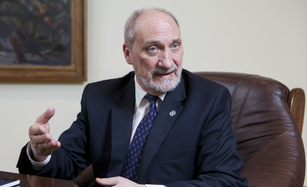 Macierewicz na Nowy Rok o „wirusie postmarksistowskiego LGTB”