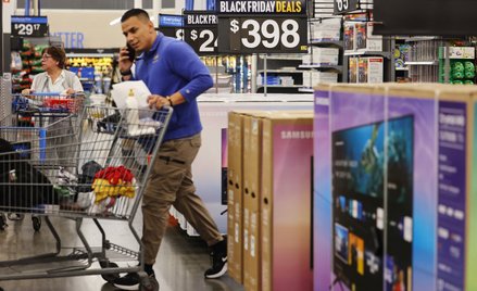 #WykresDnia: USA: Ceny towarów spadają, gdy inflacja przeniosła się na usługi