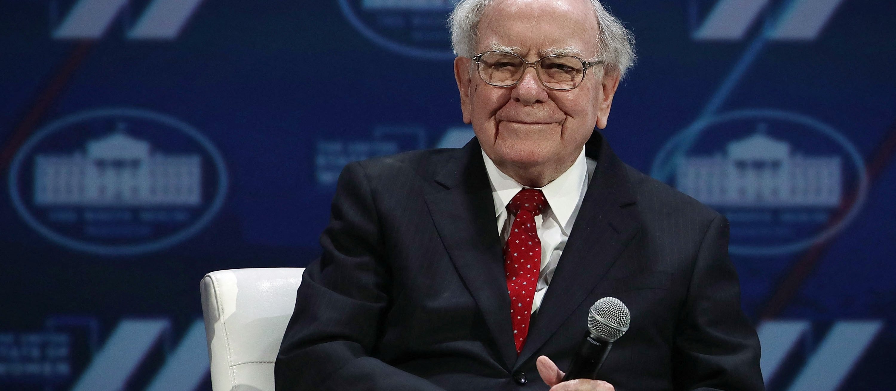 Warren Buffett rezygnuje ze stanowiska CEO Berkshire. Zastąpi go syn