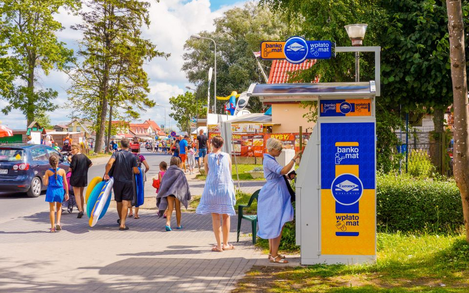 Wakacyjne bankomaty. Gdzie pojawią się dodatkowe maszyny