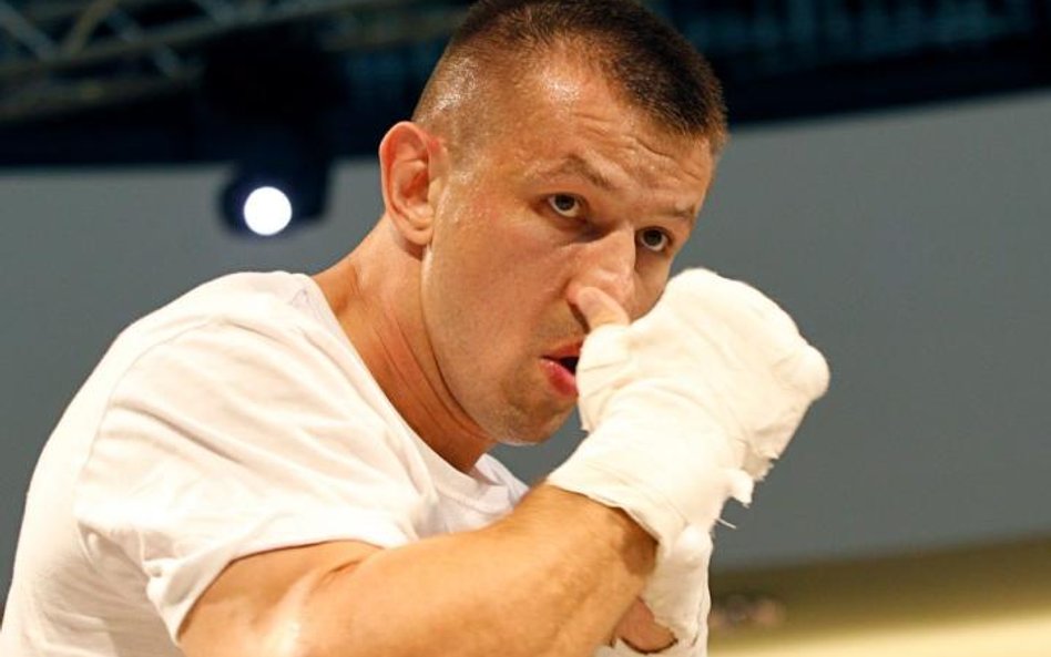 Tomasz Adamek ma 39 lat i już dwukrotnie żegnał się z ringiem
