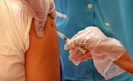 Koronawirus. Dlaczego trzeba szczepić na COVID-19 dzieci? Doradca FDA odpowiada