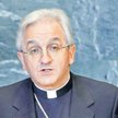 Abp Migliore jest człowiekiem spoza lokalnego układu, który umie przeciwstawić się różnym wpływowym 