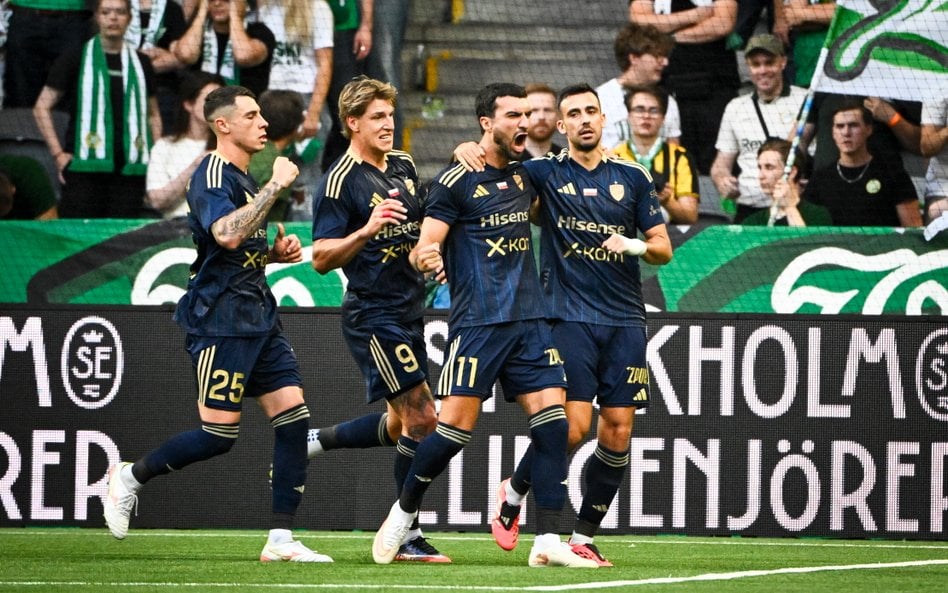 Decydującą bramkę w meczu Hammarby IF - Raków zdobył po strzale głową Stratos Svarnas