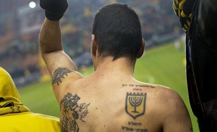 „Forever Pure": operacja na żywym organizmie