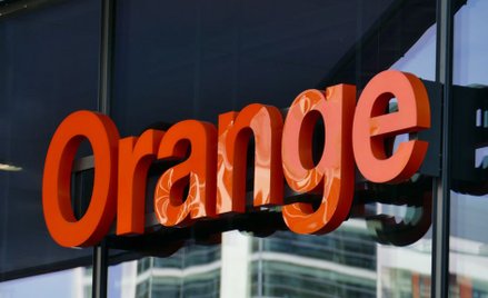 Orange: Wyniki w cieniu decyzji sądu