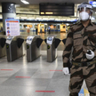 Epidemia w Indiach: Po 5 miesiącach w Delhi znów jeździ metro
