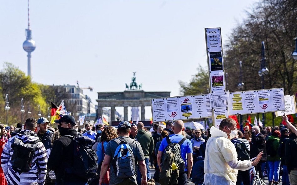 Niemiecki wywiad przygląda się przeciwnikom lockdownu