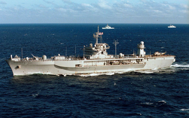 Okręty wojenne USA w pobliżu wysp, które Chiny uważają za swoje