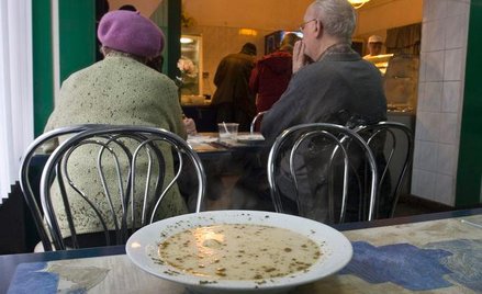 Dotowanie posiłków w barach mlecznych to jedna z form pomocy społecznej