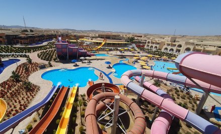 Nowości z biur podróży: ceny wakacji w Egipcie szybują, nowy rekord Grecji