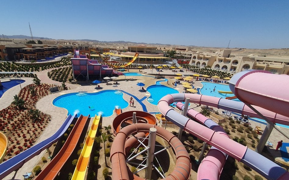 Nowości z biur podróży: ceny wakacji w Egipcie szybują, nowy rekord Grecji