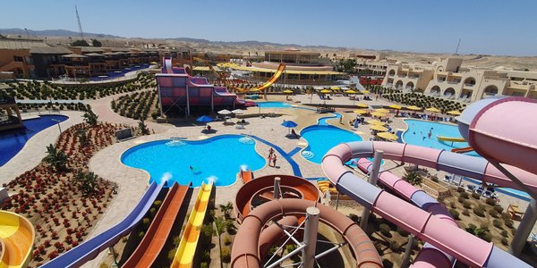 Nowości z biur podróży: ceny wakacji w Egipcie szybują, nowy rekord Grecji