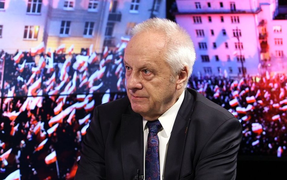Niesiołowski: Marsz Niepodległości? Nie, marsz rasistów, kiboli