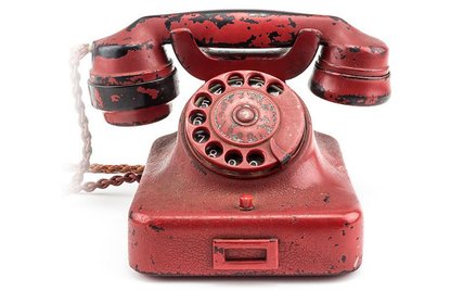 Czerwony telefon Hitlera wystawiony na aukcję
