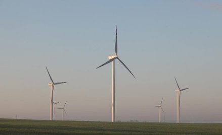 Farmy wiatrowe: gminy nie oddadzą podatku od nieruchomości właścicielom wiatraków - wyrok NSA