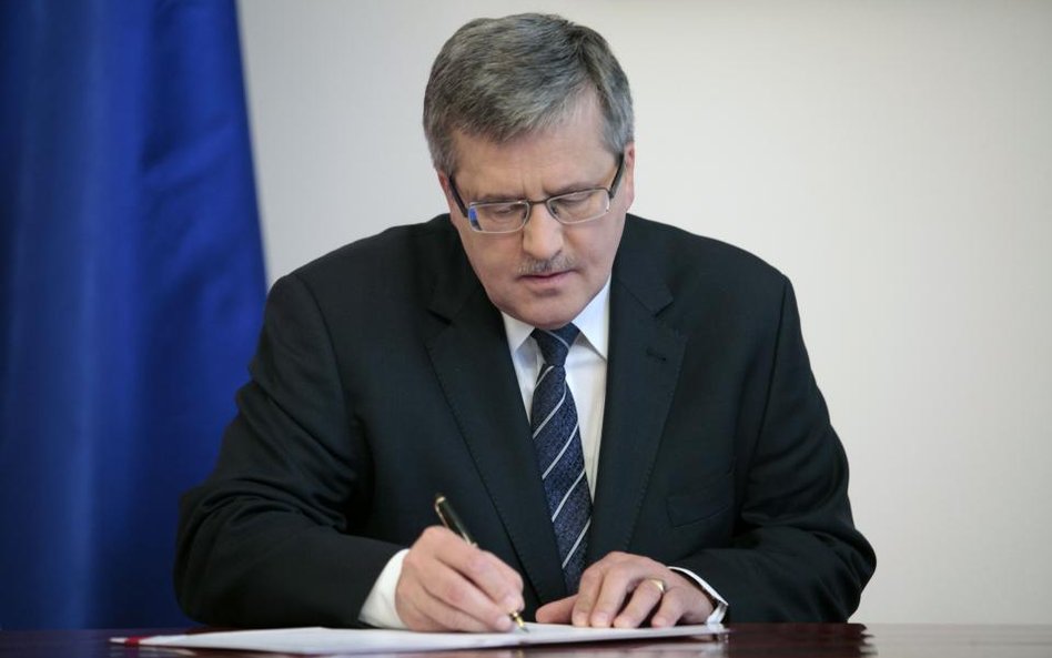 Prezydent Bronisław Komorowski ma 21 dni na podpisanie nowelizacji kodeksu pracy.