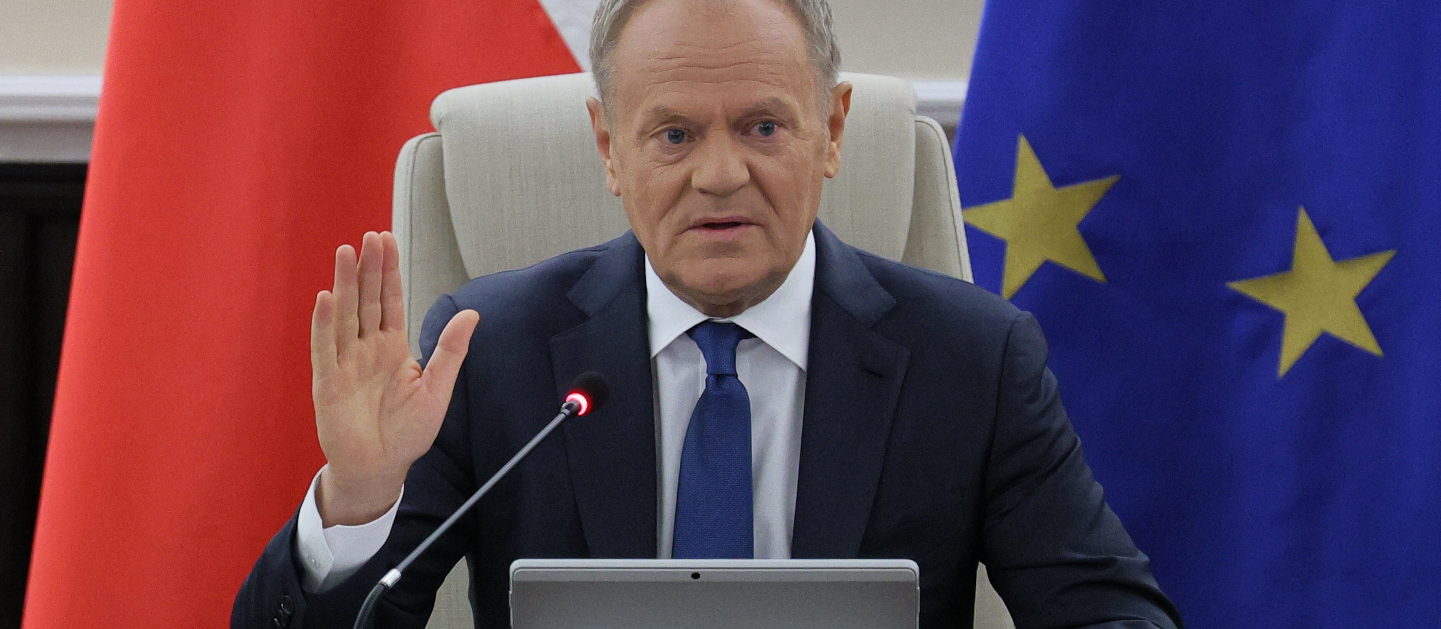 Pomysł na walkę z dowcipnisiami, którzy namawiają do brania faktur w KSeF na premiera