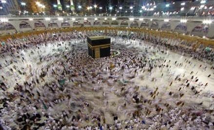 Arabia Saudyjska przywraca małe pielgrzymki do Mekki
