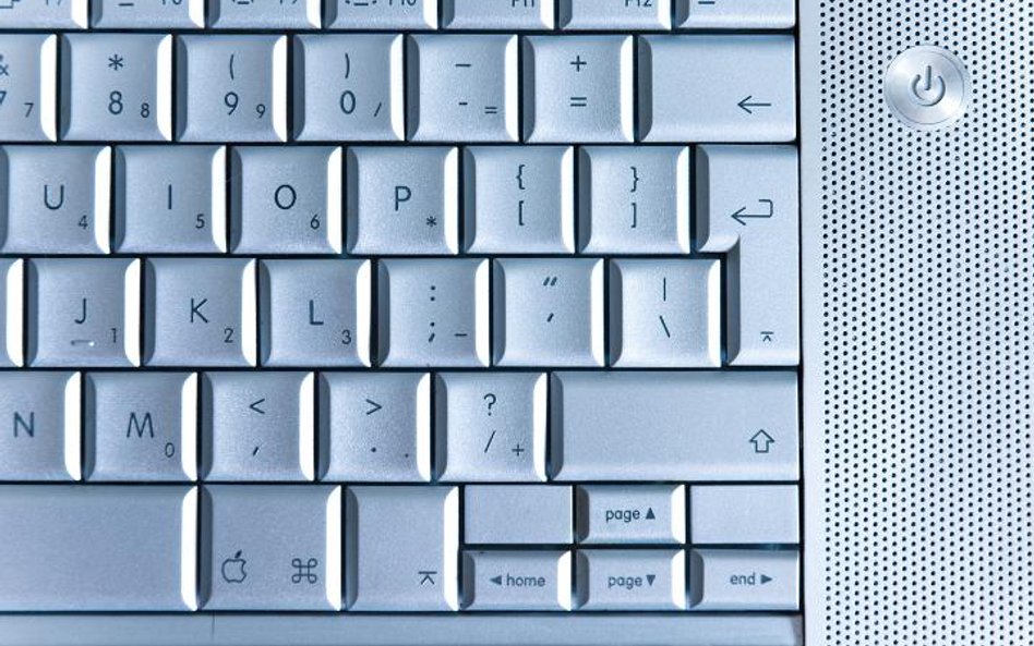 Małe firmy stawiają na internetowe konta