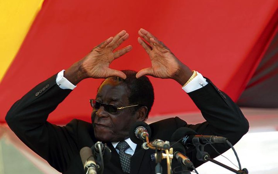 Robert Mugabe, prezydent Zimbabwe, poucza inwestorów