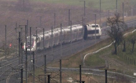 Francja – wykoleił się szybki pociąg TGV