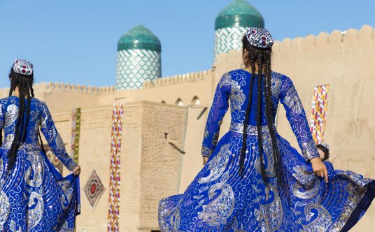 "Uzbekistan chce pokazać swój folklor."