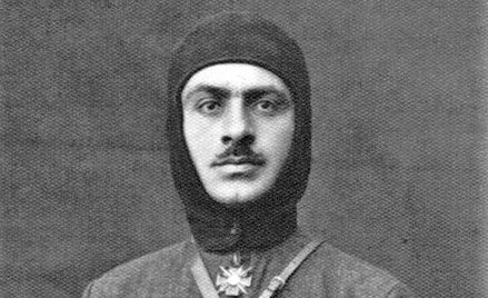 W 1944 r. Garegin Nżdeh dobrowolnie poddał się Rosjanom. Liczył na wspólną zemstę na Turkach za to l