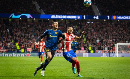 Według „Forbesa” tylko w ubiegłym roku Cristiano Ronaldo zarobił na murawie i z kontraktów reklamowy