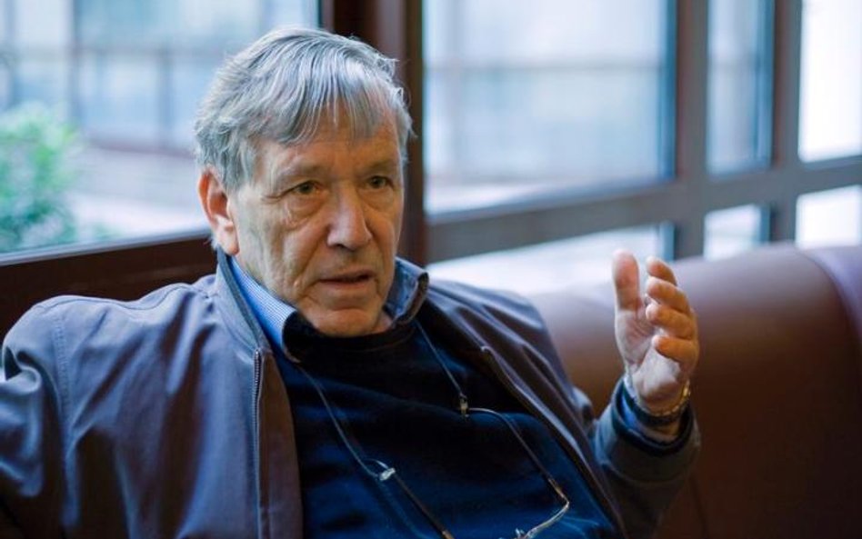 Amos Oz