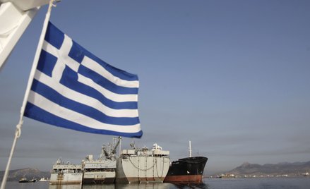 Greckie tankowce nagminnie łamią sankcje Unii, armatorzy zarabiają na wojnie