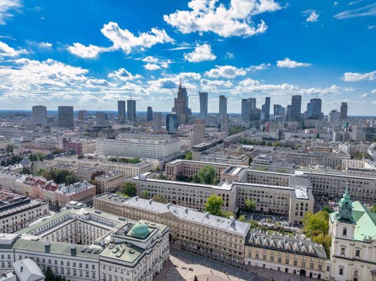 Wymiana kopciuchów w Warszawie przynosi realne efekty – pomiary jakości powietrza pokazują wyraźną p