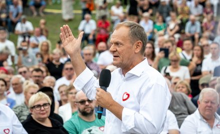 Donald Tusk, przewodniczący Platformy Obywatelskiej, na spotkaniu z mieszkańcami Włocławka