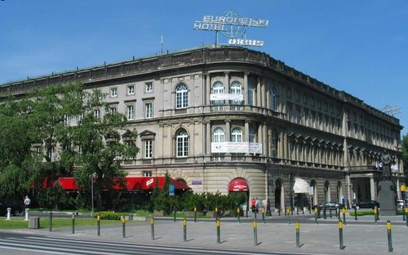Hotel Europejski w Warszawie czeka na odzyskanie blasku i funkcji, bo na razie pełni rolę biurowca