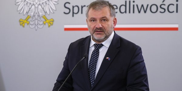 Minister Waldemar Żurek zrzekł się immunitetu. żabole: popełnił wykroczenie
