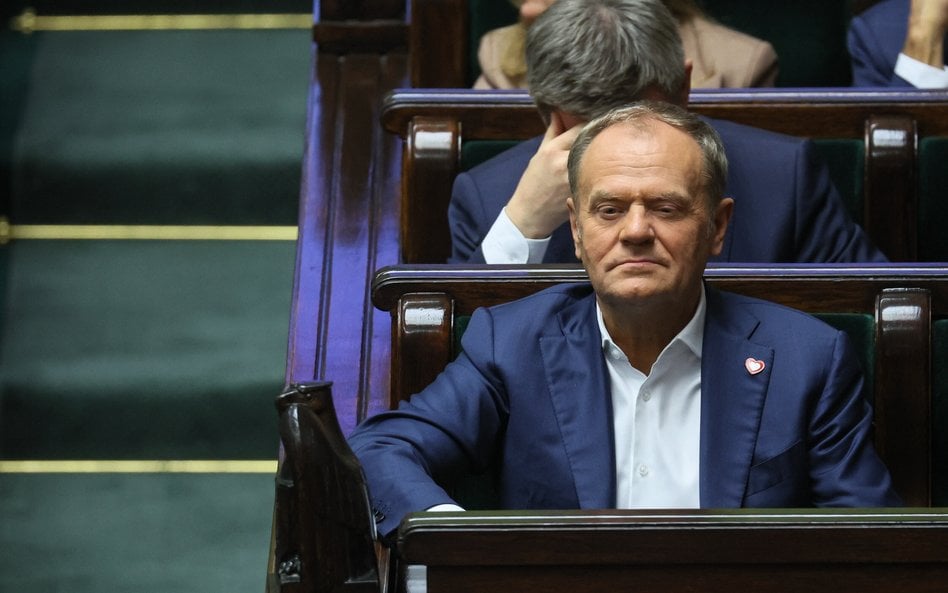 Premier Donald Tusk na sali plenarnej Sejmu
