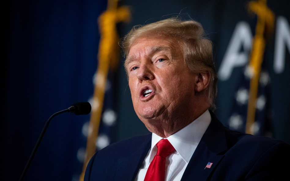 Donald Trump przygotowuje antyrosyjskie sankcje. Na celowniku sektor naftowy